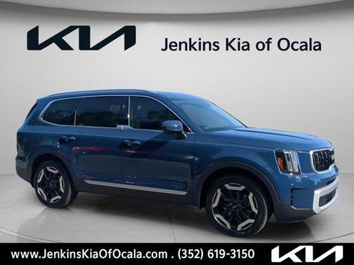 Midnight Black 2025 Kia Telluride EX