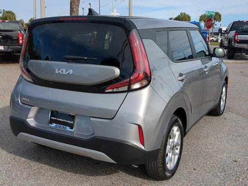 Steel Gray 2023 Kia Soul LX