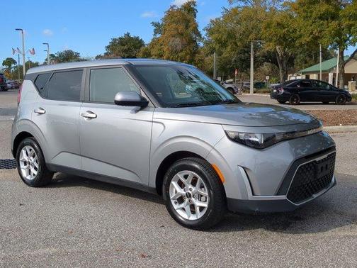 Steel Gray 2023 Kia Soul LX