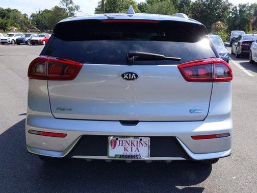 Silky Silver 2019 Kia Niro LX