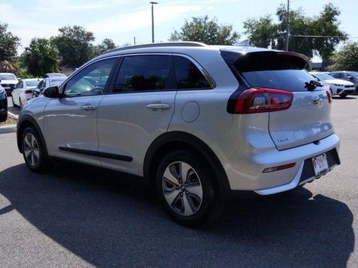 Silky Silver 2019 Kia Niro LX