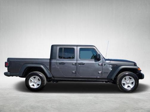 2023 Jeep Gladiator Sport