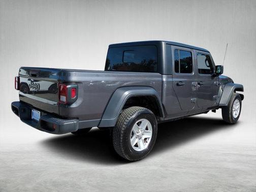 2023 Jeep Gladiator Sport