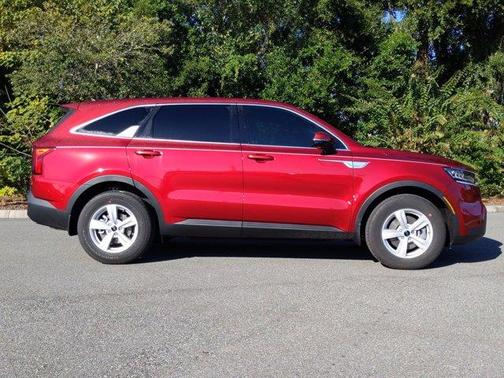 2022 Kia Sorento LX