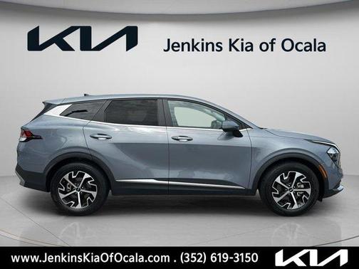 Everlasting Silver 2023 Kia Sportage EX