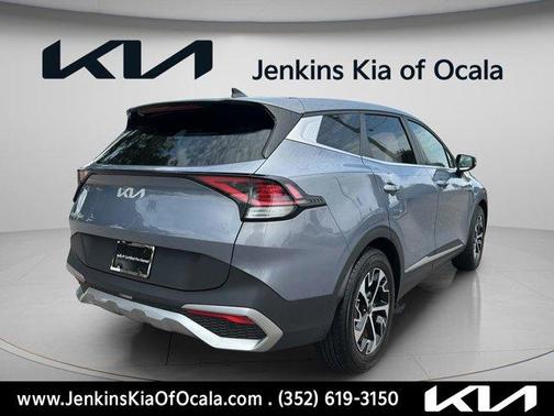 Everlasting Silver 2023 Kia Sportage EX
