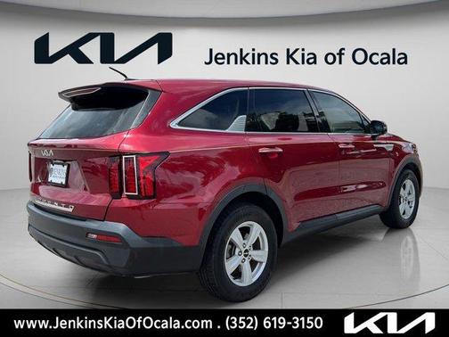 Passion Red Tintcoat 2022 Kia Sorento LX