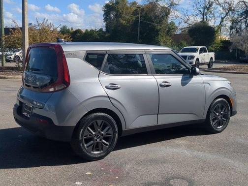 2022 Kia Soul EX