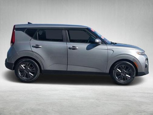 2022 Kia Soul EX