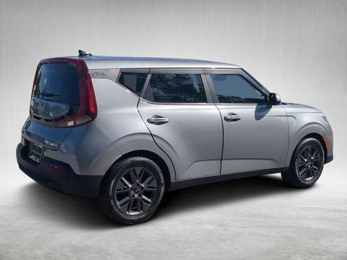 2022 Kia Soul EX