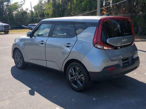 2022 Kia Soul EX
