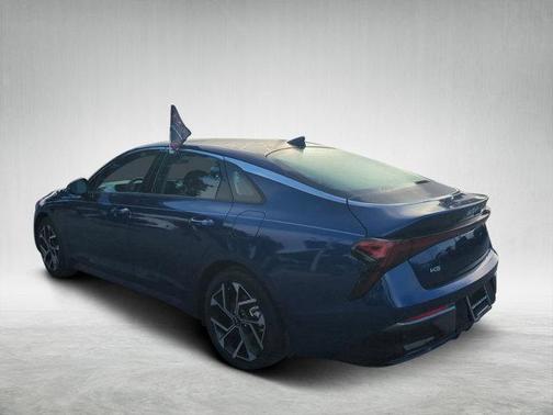 2025 Kia K5 EX
