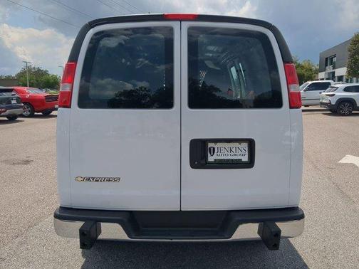 2024 Chevrolet Express 2500 Work Van