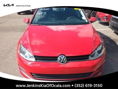 2017 Volkswagen Golf TSI S 4-Door