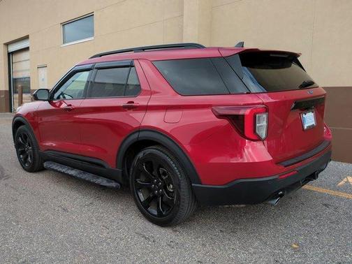 2023 Ford Explorer ST-Line