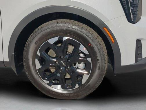 Wolf Gray 2026 Kia Sorento S