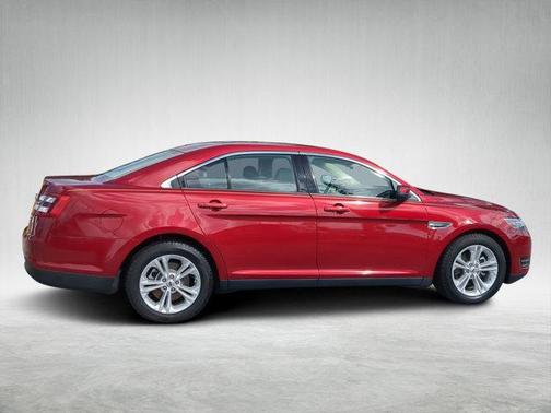 2016 Ford Taurus SEL