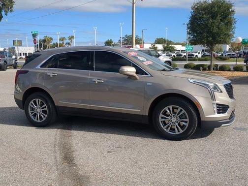 2022 Cadillac XT5 Premium Luxury