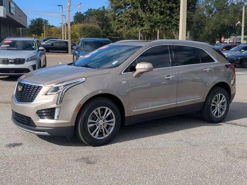 2022 Cadillac XT5 Premium Luxury