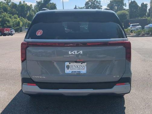 2026 Kia Carnival Hybrid EX