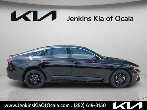 Aurora Black Pearl 2026 Kia K5 GT-Line