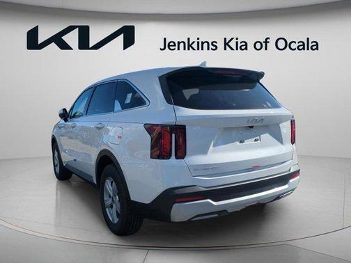 Glacial White Pearl 2026 Kia Sorento LX
