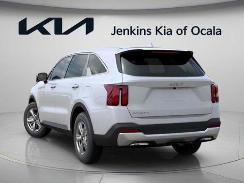 Glacial White Pearl 2026 Kia Sorento LX