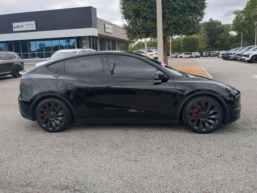 2023 Tesla Model Y Performance