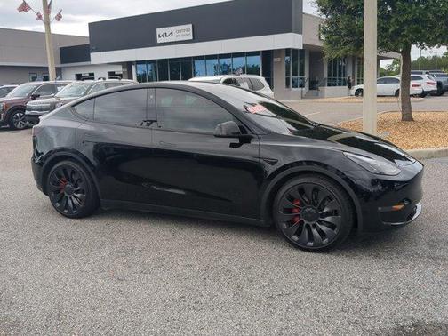 2023 Tesla Model Y Performance