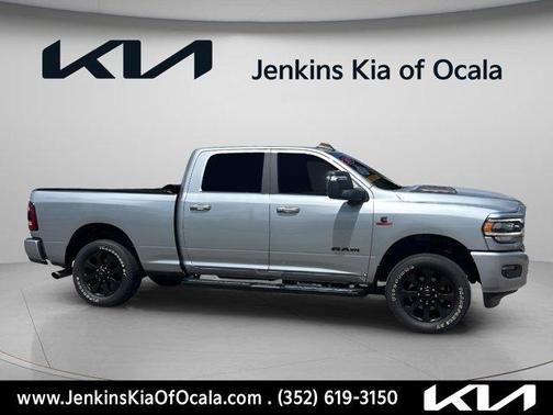 Billet Silver Metallic Clearcoat 2024 RAM 2500 Laramie