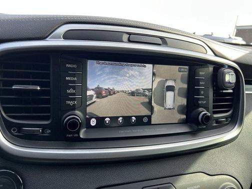 2019 Kia Sorento SX