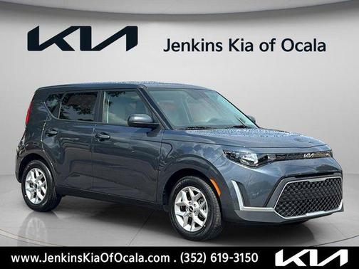 Gravity Gray 2025 Kia Soul LX