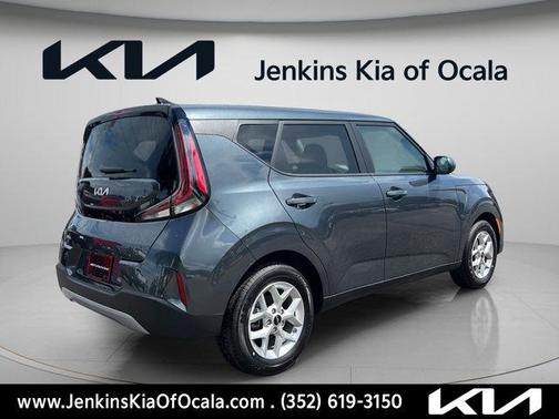 Gravity Gray 2025 Kia Soul LX