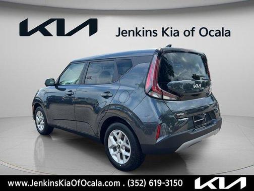 Gravity Gray 2025 Kia Soul LX