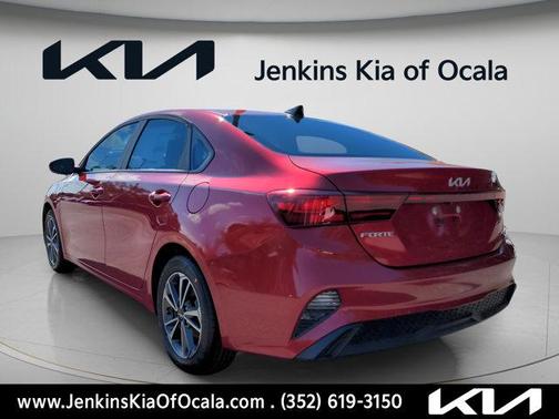 Currant Red 2024 Kia Forte LXS