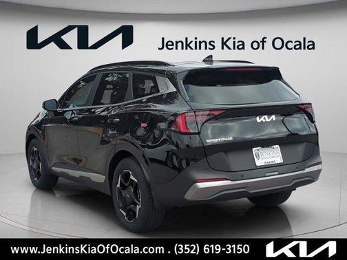 Ebony Black 2026 Kia Sportage EX
