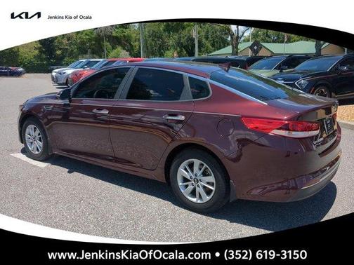 2017 Kia Optima LX