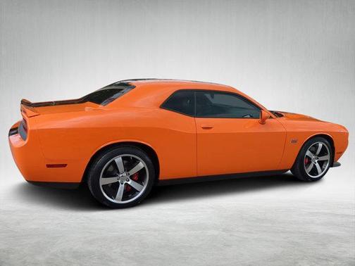 2014 Dodge Challenger SRT8