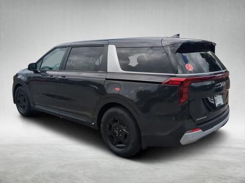 2025 Kia Carnival LXS