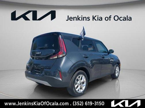 Gravity Gray 2025 Kia Soul LX