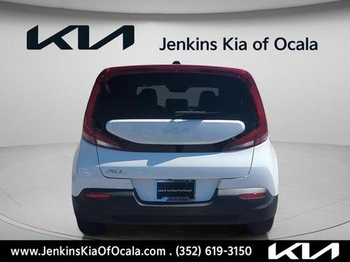 Snow White Pearl 2022 Kia Soul LX