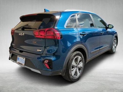 2022 Kia Niro LX