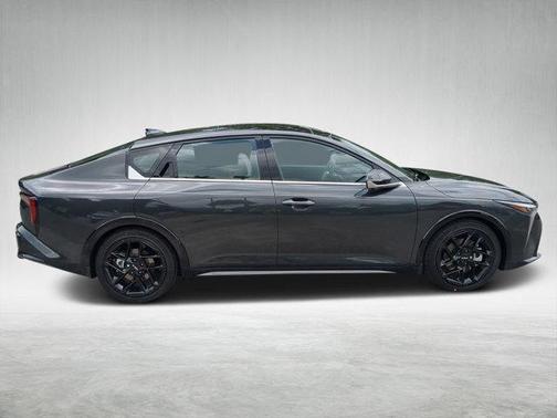 2025 Kia K4 GT-Line Turbo