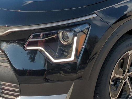 2025 Kia Niro EX