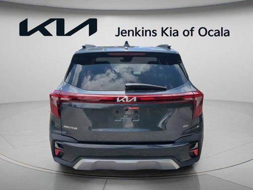 Gravity Gray 2026 Kia Seltos SX