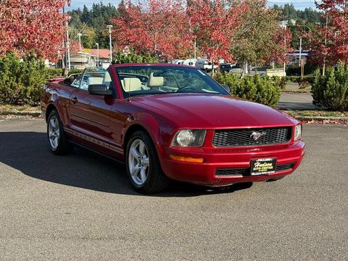 2008 Ford Mustang Deluxe