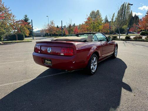 2008 Ford Mustang Deluxe