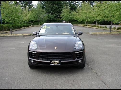 2016 Porsche Macan S