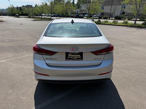 Molten Silver 2018 Hyundai ELANTRA Limited