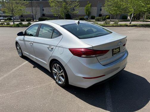 Molten Silver 2018 Hyundai ELANTRA Limited